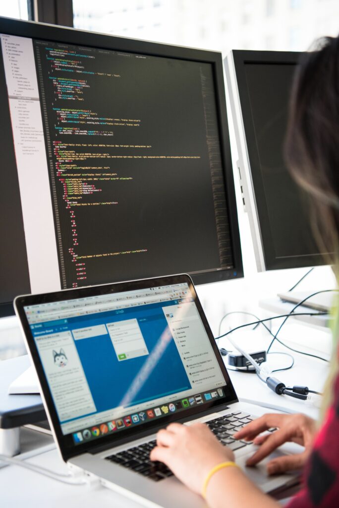 sviluppo software personalizzato roma